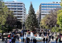 Καιρός: Από ήπιο σκηνικό σε διαδοχικές κακοκαιρίες έως τα Χριστούγεννα, πού θα «χτυπήσουν» βροχές και χιόνια