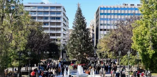 Καιρός: Από ήπιο σκηνικό σε διαδοχικές κακοκαιρίες έως τα Χριστούγεννα, πού θα «χτυπήσουν» βροχές και χιόνια