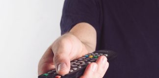 Αιτωλικό: Συλλήψεις για παράνομη αναμετάδοση συνδρομητικών καναλιών