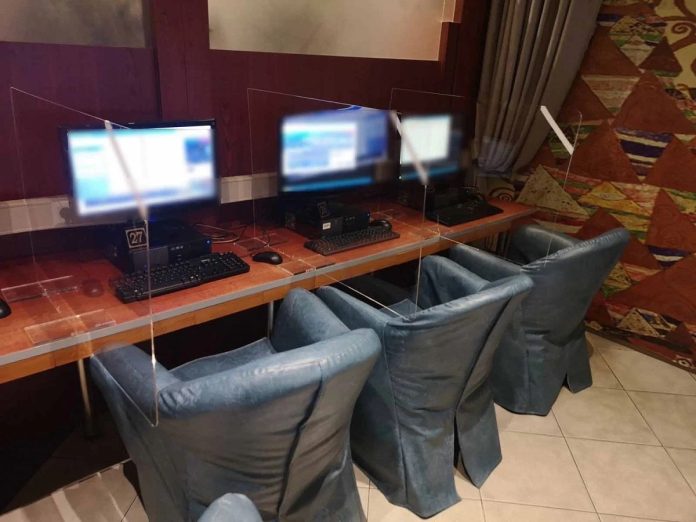 Θεσσαλονίκη: Εντοπίστηκε κατάστημα όπου διεξάγονταν παράνομα τυχερά παιχνίδια – 7 συλλήψεις