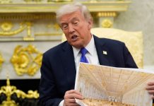 Politico: «Ευρώπη προσοχή, ο Τραμπ έρχεται για τις εκλογές σου»