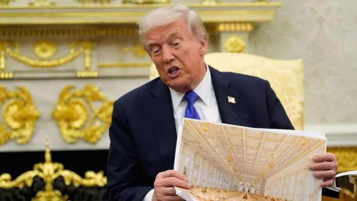 Politico: «Ευρώπη προσοχή, ο Τραμπ έρχεται για τις εκλογές σου»