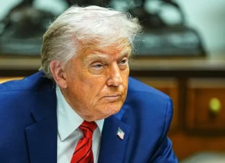 Ο Τραμπ προανήγγειλε χερσαίες επιχειρήσεις κατά των ναρκωτικών στη Λατινική Αμερική