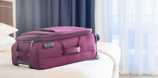 Κύπρος: Γιος βρήκε πιστόλι και εκρηκτικά μέσα στη βαλίτσα του πατέρα του