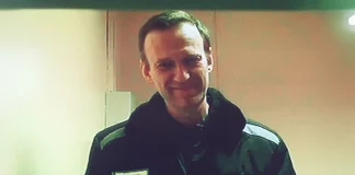 Πολιτικοί κρατούμενοι… ετών 14: Πώς η Ρωσία «πνίγει» τις φωνές κατά του Πούτιν, διώξεις φρονημάτων, καφκικές δίκες και θάνατοι στα κελιά