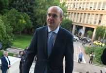 Στεναχώρια Χατζηδάκη…