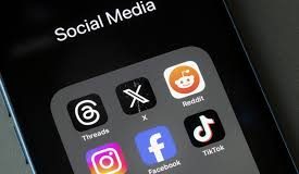 Το κόλπο που βρήκαν οι έφηβοι στην Αυστραλία για να παρακάμψουν την απαγόρευση πρόσβασης στα social media