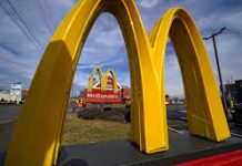 Η McDonald’s απέσυρε διαφήμιση με AI μετά τον σάλο στα social media – «Κατέστρεφε τα Χριστούγεννα»