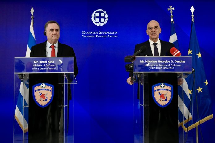 Στρατηγική Σχέση 2.0: Ισραήλ και Ελλάδα προχωρούν σε στενή στρατιωτική συνεργασία – Οργή στην Τουρκία
