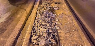 Νέα Ιωνία: Έπεσαν από γέφυρα τσιμέντα στη μέση του δρόμου