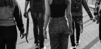 Συνελήφθησαν 4 ανήλικες για τον ξυλοδαρμό 15χρονης