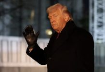 Ευρώπη: Αναζητούν επιλογές που «θα έκαναν τον Τραμπ ευτυχισμένο χωρίς να πουλήσουν τη Γροιλανδία»