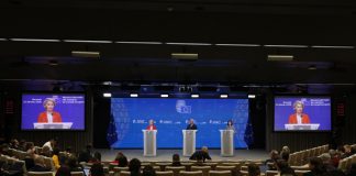 Σύνοδος Κορυφής: Πέφτουν οι τόνοι Ευρώπης – ΗΠΑ, προωθείται ευρωπαϊκό πακέτο επενδύσεων στη Γροιλανδία