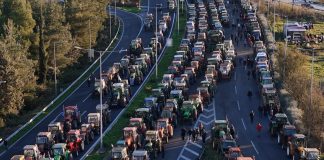 Η κυβέρνηση έχει ήδη ηττηθεί στη σύγκρουση με τους αγρότες