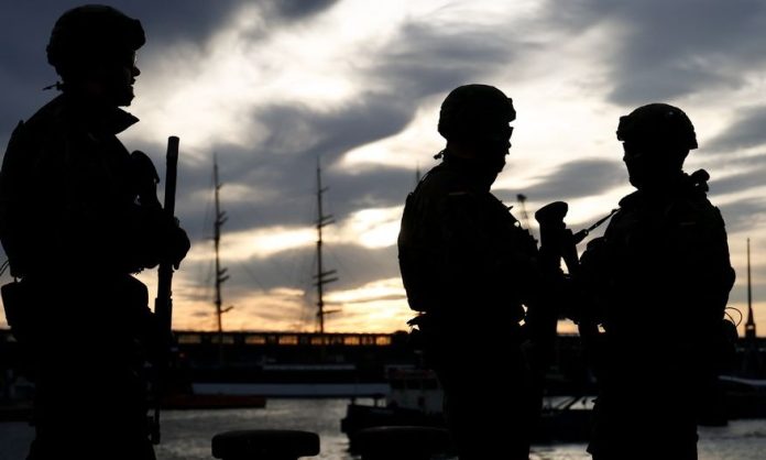 Γερμανία: Καταγγελίες για σεξουαλική παρενόχληση, ναζιστικούς χαιρετισμούς και ναρκωτικά στον στρατό