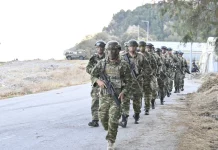 Ολοκληρώθηκαν οι έκτακτες κρίσεις στις Ένοπλες Δυνάμεις μετά την ψήφιση της νέας δομής – Όλα τα ονόματα