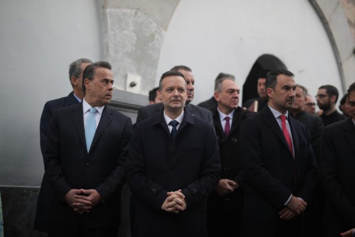 Το παρασκήνιο της συνάντησης Δούκα, Χαρίτση, Ζαχαριάδη στο Κολωνάκι