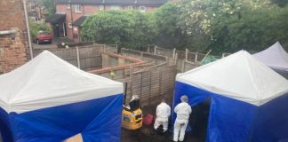 Βρετανία: Γυναίκα σκότωσε, διαμέλισε και έθαψε τη σύντροφό της – Έθαψε τη σορό σε κήπο