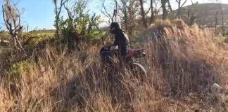 Καταδίωξη στο κέντρο της Αθήνας: 24χρονος οδηγός μοτοσυκλέτας και συνεπιβάτης ταυτοποιήθηκαν μέσω social media