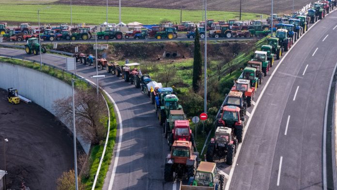 Δημογλίδου για μπλόκα αγροτών: «Δεκάδες δικογραφίες για παρακώλυση συγκοινωνιών»