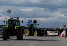 Αγρότες: Βαρύ το κλίμα στα μπλόκα μετά τη συμφωνία Mercosur – Σχέδια για μεγάλο συλλαλητήριο στην Αθήνα
