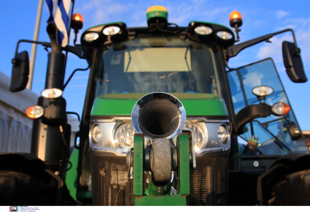 ÁÐÏÊËÅÉÓÌÏÓ ÔÇÓ ÐÁÈÅ ÓÔÏ ÕØÏÓ ÔÏÕ ÐËÁÔÕÊÁÌÐÏÕ ÁÐÏ ÁÃÑÏÔÅÓ ÊÁÉ ÊÔÇÍÏÔÑÏÖÏÕÓ ÔÇÓ ÊÁÑÄÉÔÓÁÓ