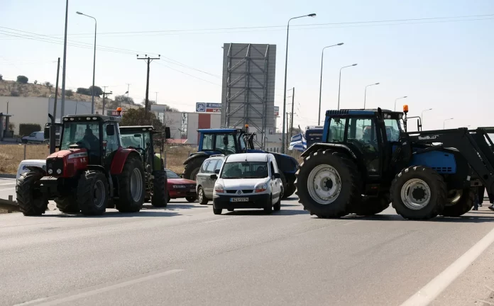 Άνοιξαν την ΕΟ Θεσσαλονίκης – Ν. Μουδανιών οι αγρότες της Χαλκιδικής – Κανονικά η κυκλοφορία