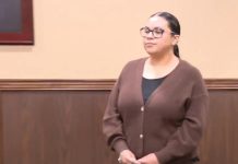 ΗΠΑ: Δασκάλα κατηγορείται ότι βίασε 14χρονο μαθητή – Ισχυρίζεται ότι ήταν έγκυος στο παιδί του ανήλικου!