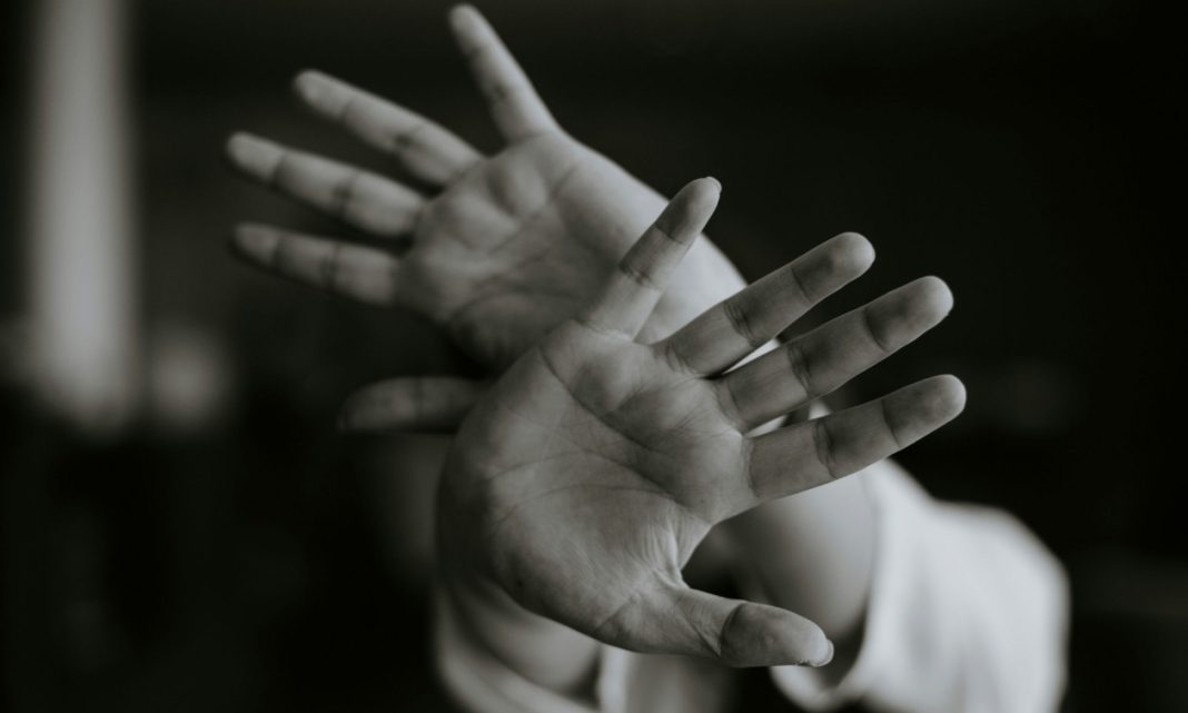 endooikogeneiaki-via-(u)6