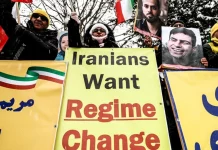 Εξέγερση κατά των μουλάδων στο Ιράν: Μεγάλες διαδηλώσεις, πολίτης έριξε αυτοκίνητο πάνω σε αστυνομικούς, χωρίς Ίντερνετ η χώρα