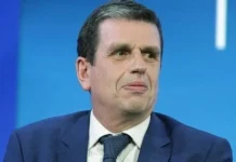 Και νέο καρφί Καιρίδη κατά Δένδια μετά τις αιχμές Άδωνι: Δίνουμε μάχη, όχι εκ του ασφαλούς και για να τοκίσουμε πολιτικό κεφάλαιο