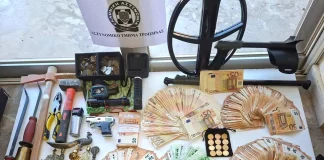 Συλλήψεις για διαρρήξεις και παράνομες έρευνες με ανιχνευτή μετάλλων για αρχαία στην Τροιζήνα