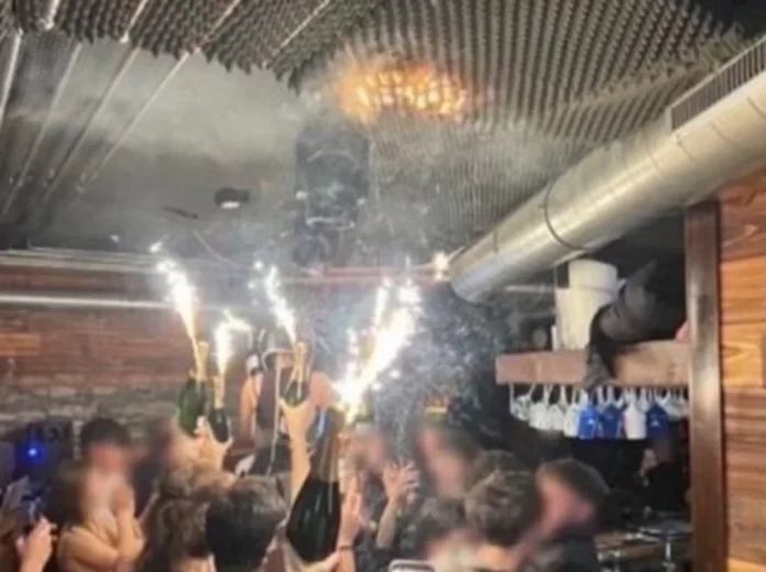 Η φωτιά στο Κραν Μοντανά ξεκίνησε από βεγγαλικά πάνω σε μπουκάλια σαμπάνιας, λένε οι ελβετικές αρχές