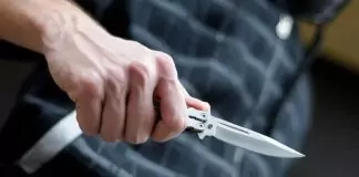 Συνελήφθη 17χρονος για ληστεία με μαχαίρι στη Νίκαια