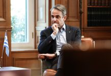 Η «ανάπτυξη» του Κυριάκου Μητσοτάκη δεν μπορεί να συγκαλύψει τον πραγματικό οικονομικό και κοινωνικό μαρασμό της χώρας