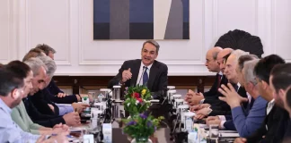 Στο Μαξίμου οι «πρόθυμοι» αγρότες για τη συνάντηση με Μητσοτάκη – «Τις εξελίξεις τις διαμορφώνουν οι παρόντες και όχι οι απόντες»