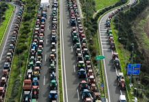 Κυβέρνηση προς αγρότες: Και τώρα… το μαστίγιο!