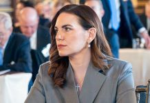 Όλγα Κεφαλογιάννη: Κλαυσίγελος