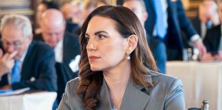 Όλγα Κεφαλογιάννη: Κλαυσίγελος