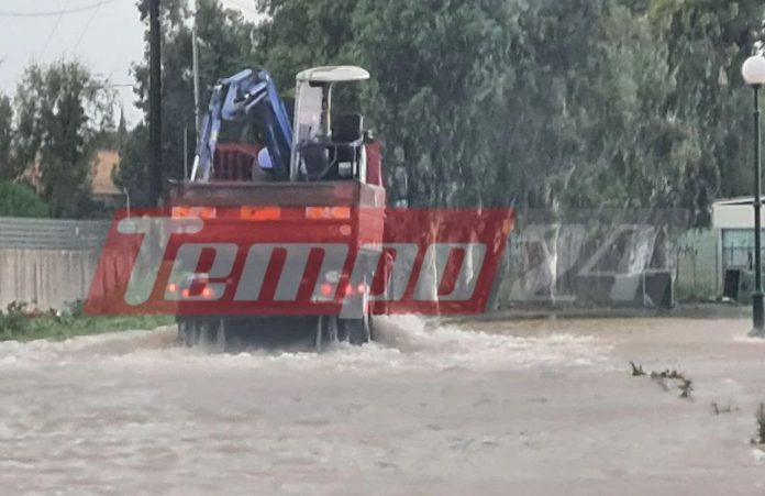 Κακοκαιρία στην Πάτρα: Πλημμυρισμένοι δρόμοι, χαλάζι και θυελλώδεις άνεμοι – ΦΩΤΟ