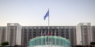 «Ρώσοι χάκερ» παραβίασαν λογαριασμούς email του ΓΕΕΘΑ