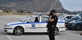 Συναγερμός στη Νέα Μάκρη: Πυροβολισμοί εναντίον ΙΧ στη Λ. Μαραθώνος, βρέθηκαν επτά κάλυκες