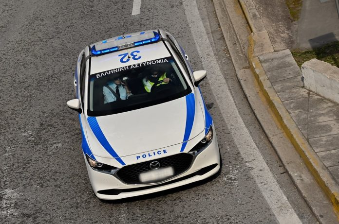 Φρίκη στη Νίκαια: Παρέα νεαρών βασάνισε, βίασε ανήλικο και τραβούσε βίντεο με ανήλικη συνεργό