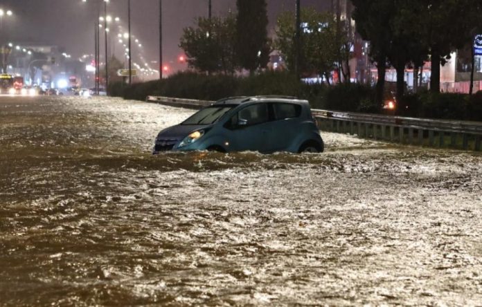 Αγανακτισμένος κάτοικος ξεφτιλίζει άγρια τον Μητσοτάκη: «Είναι παντελώς ανίκ@νοι και άχρ@στοι» – (VIDEO)
