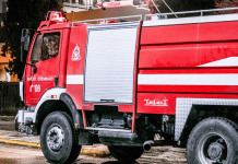 Νέα Μάκρη: Μαθητές μπήκαν σε φλεγόμενο κτήριο και έσωσαν ηλικιωμένο