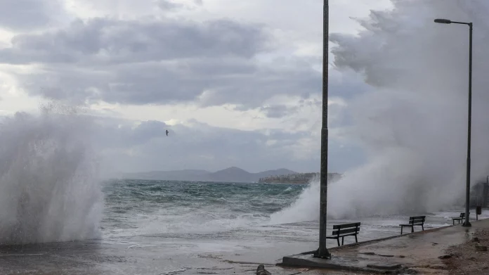 Κακοκαιρία: Μήνυμα από το 112 σε Μεσσηνία, Λακωνία, Αρκαδία, Αργολίδα και Κορινθία –Ακραία φαινόμενα την Τετάρτη, οι περιοχές που θα βρέξει και θα χιονίσει