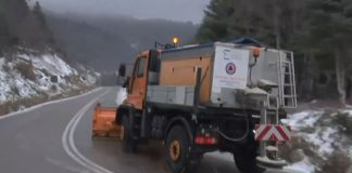 Στην «κατάψυξη» η χώρα – Τι λέει ο ιδιοκτήτης της ταβέρνας που «χτυπήθηκε» από ανεμοστρόβιλο στην Αλεξανδρούπολη