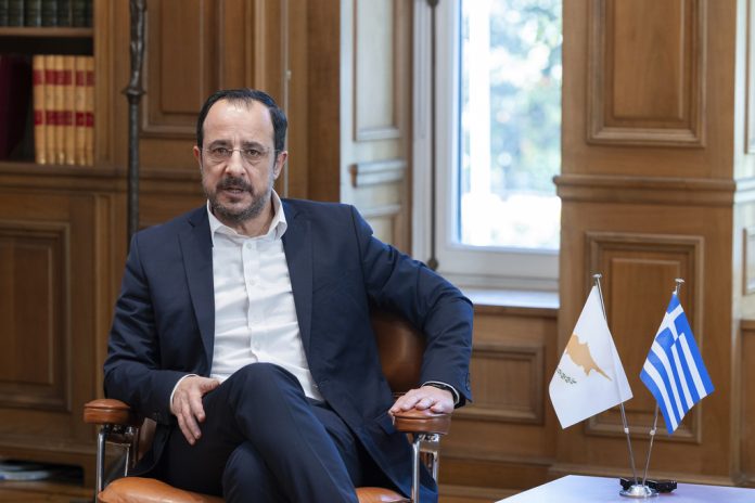 Πολιτική θύελλα στην Κύπρο από το βίντεο της διαφθοράς – Προς αποχώρηση από την κυβέρνηση ΔΗΚΟ και ΕΔΕΚ