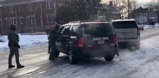 Σκιές συγκάλυψης στον θάνατο της Ρενέ Γκουντ από την ICE: Παραίτηση πράκτορα και εσωτερικές εκκαθαρίσεις στο FBI