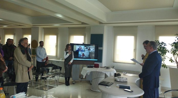 O ΔΡΟΜΕΑΣ έκοψε την πρωτοχρονιάτικη πίτα του